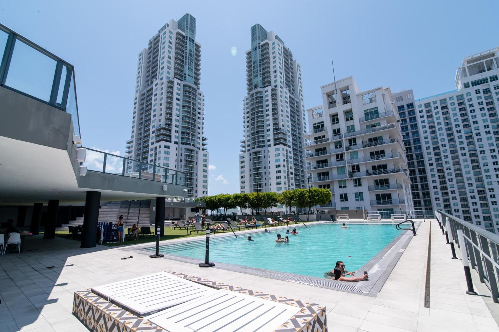 Luxurious King Bed Suite In Downtown Μαϊάμι Εξωτερικό φωτογραφία