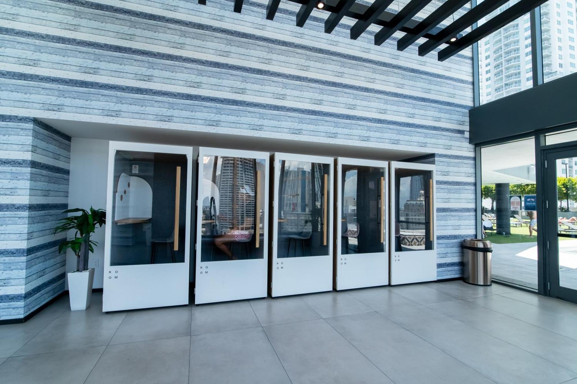 Luxurious King Bed Suite In Downtown Μαϊάμι Εξωτερικό φωτογραφία